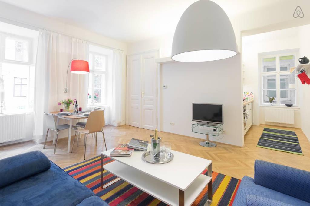 One Bedroom In Apartment Wien